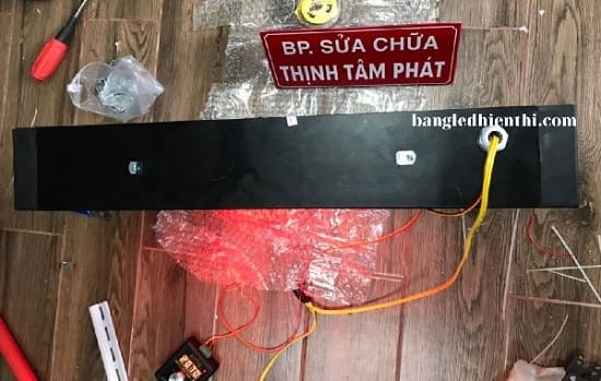 bộ hiển thị tốc độ máy